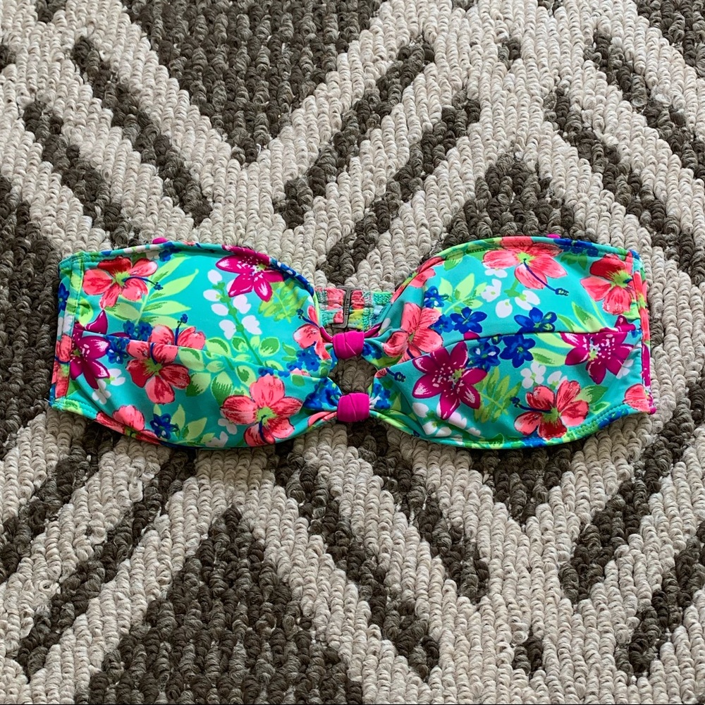 🌟Hollister Strapless Bikini Top